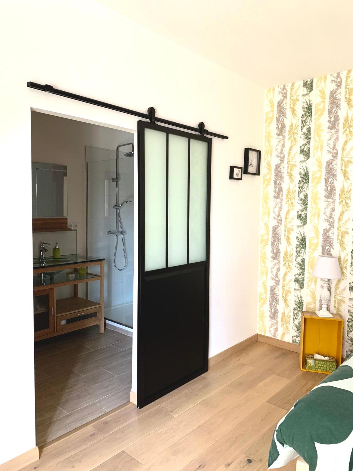 Atelier Des Vidaux Bed & Breakfast Saint-Aunes Ruang foto